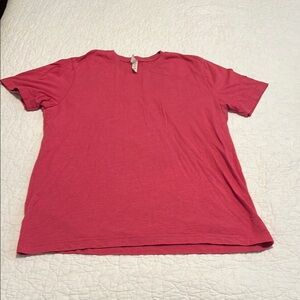 red t shirt